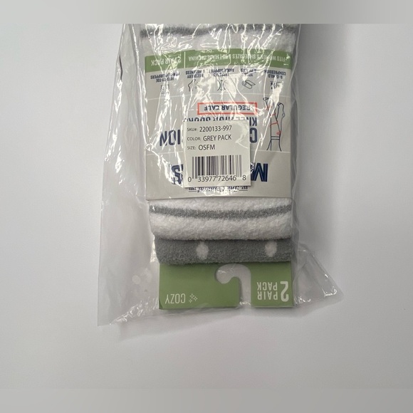 MUK LUKS 2 Pair Compression Knee High Socks, Grey-Stripes, Regular Calf Sz: 6-10 - Picture 9 of 10